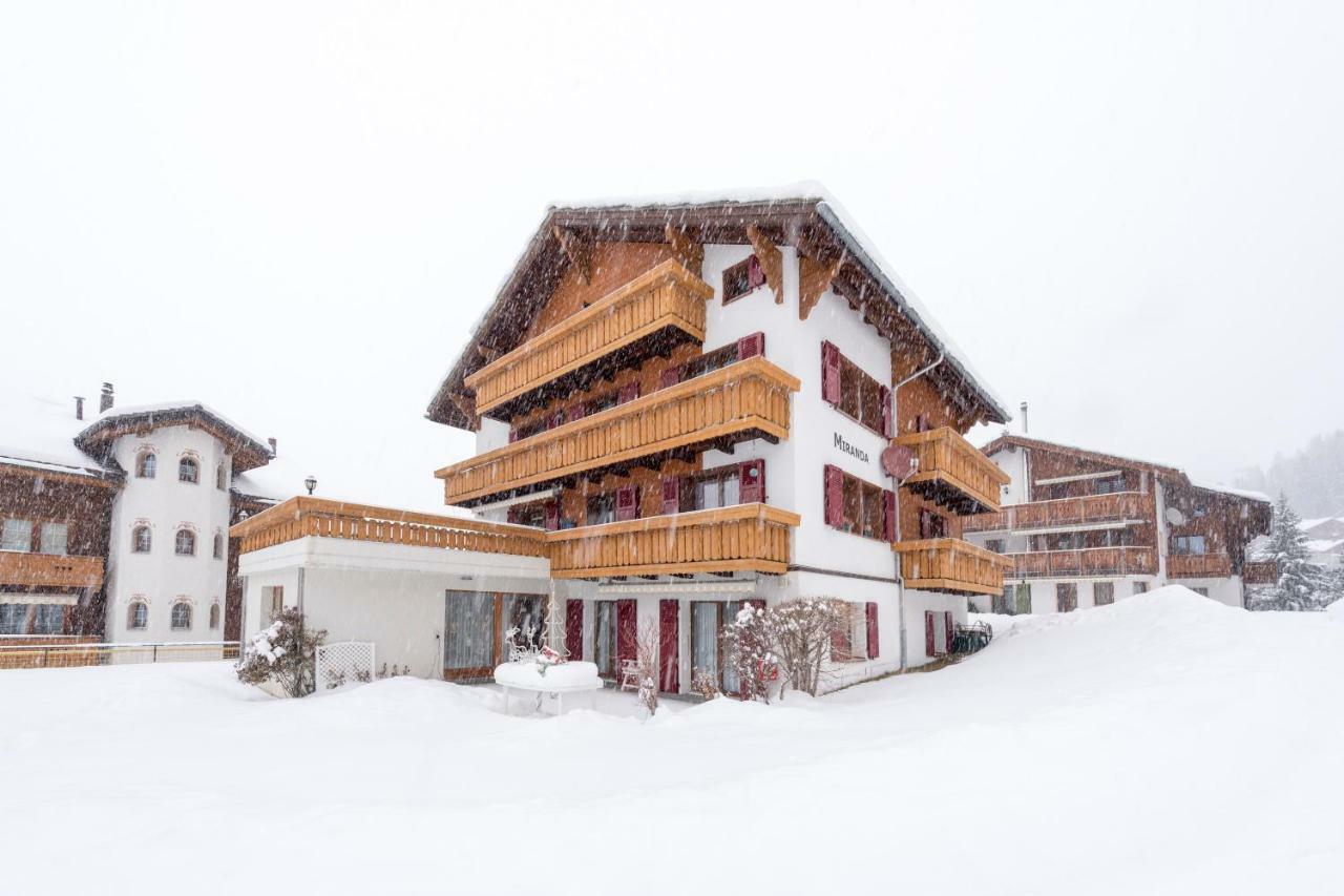 Haus Miranda Graechen Apartment ภายนอก รูปภาพ
